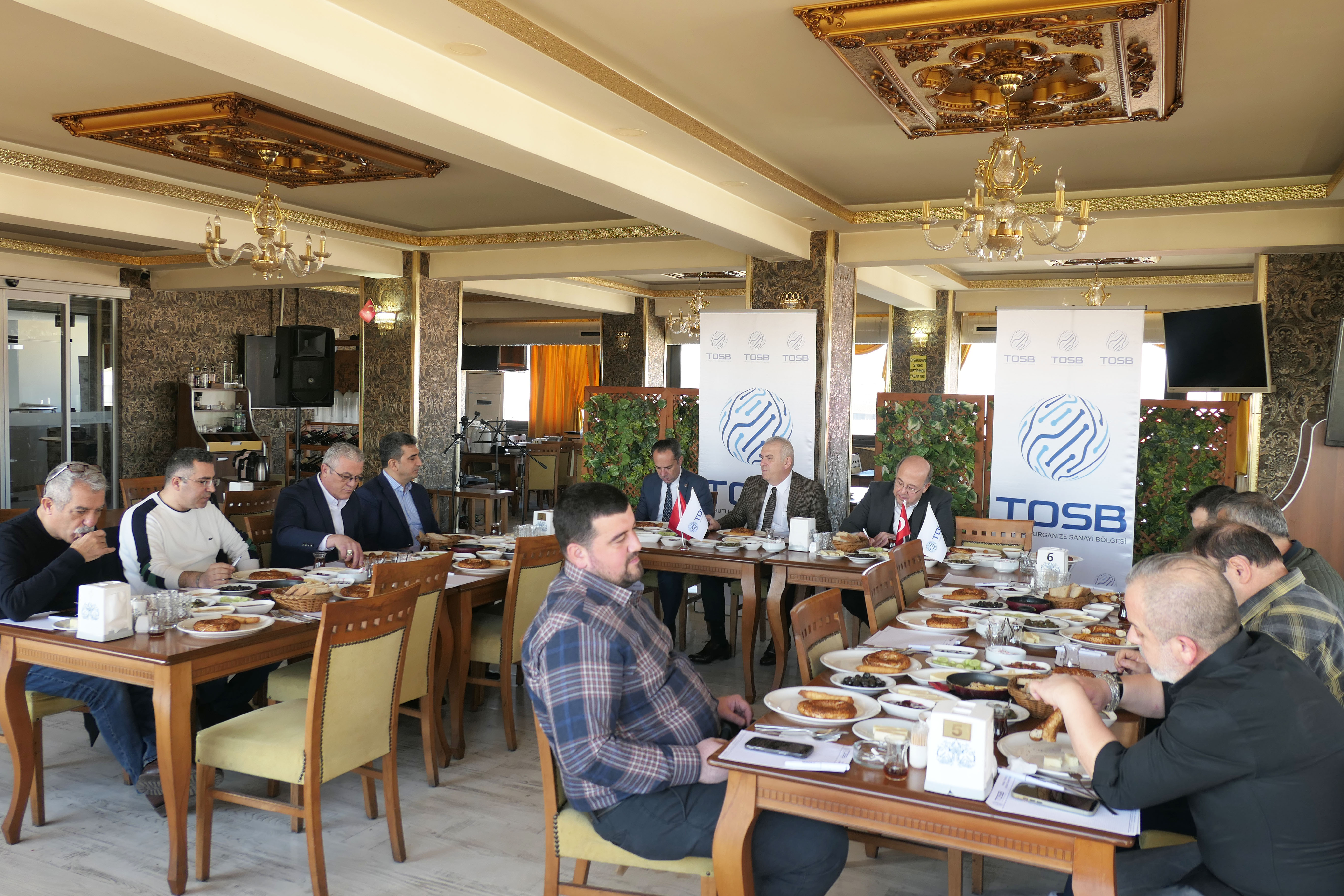 Turgutlu OSB Yönetimi Kahvaltılı İstişare Toplantısının Üçüncüsünü OSB Katılımcıları İle Gerçekleştirdi.